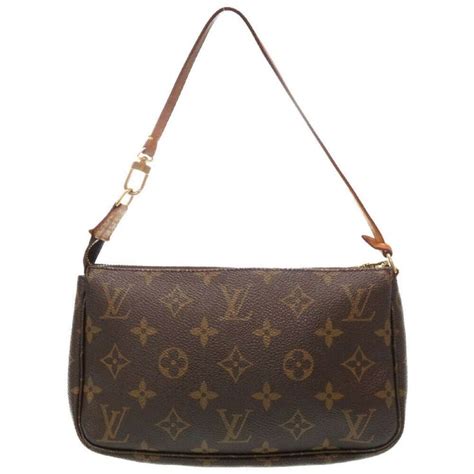 vestiaire lv pochette|louis vuitton designer pochette.